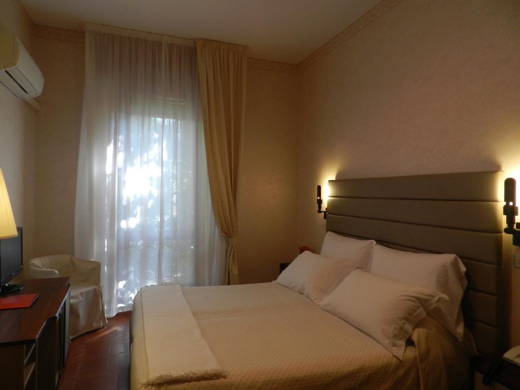 Park Hotel Albisola Superiore Habitación foto